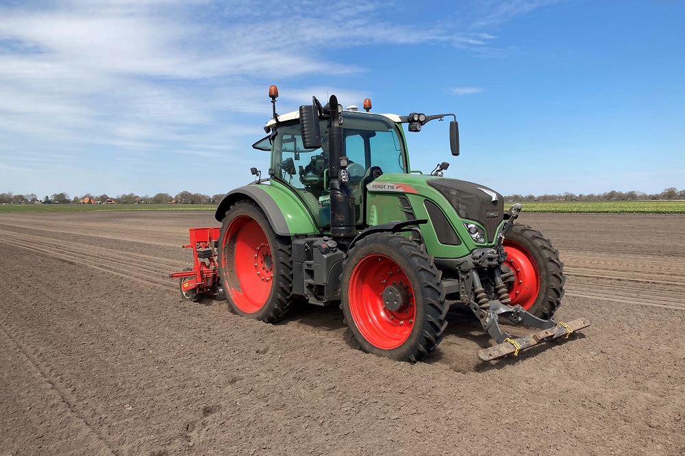 Vari-Quick maakt wisselen van spoor eenvoudig, van pioenrozen naar uien