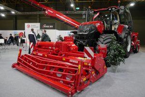 Evax/Riemens tonen CASE IH Optum, AgXtend en Grimme primeurs op Interpom