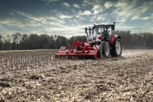 Twee transmissiekeuzes en extra functies voor Steyr Plus-tractoren